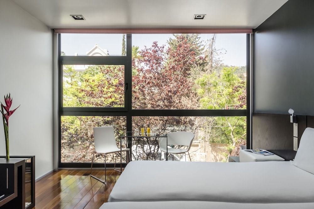 Ikonik Angli Room, 1 Double or 2 Twin Beds 8