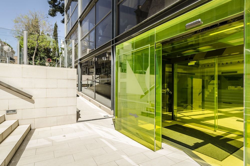 undefined Ikonik Angli 5