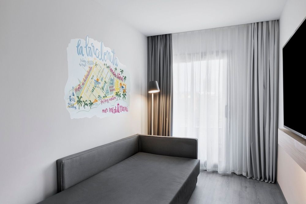 Moxy Barcelona Room, 2 Twin Beds, Balcony 25