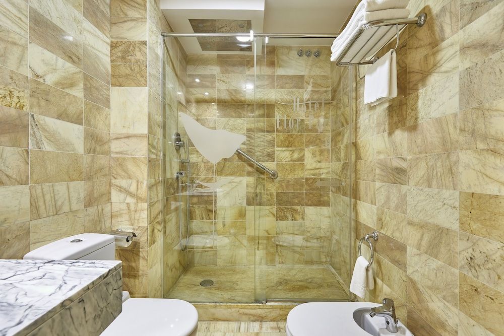 Hotel Flor Parks Standard Double Room 8