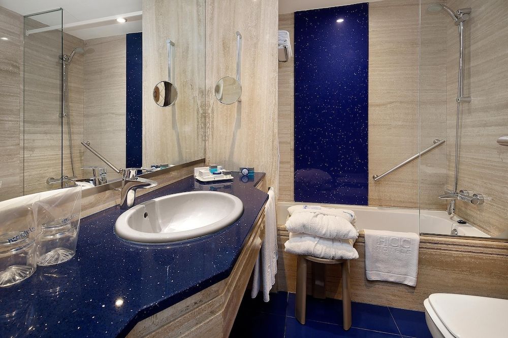 HCC St. Moritz Standard Double or Twin Room 15