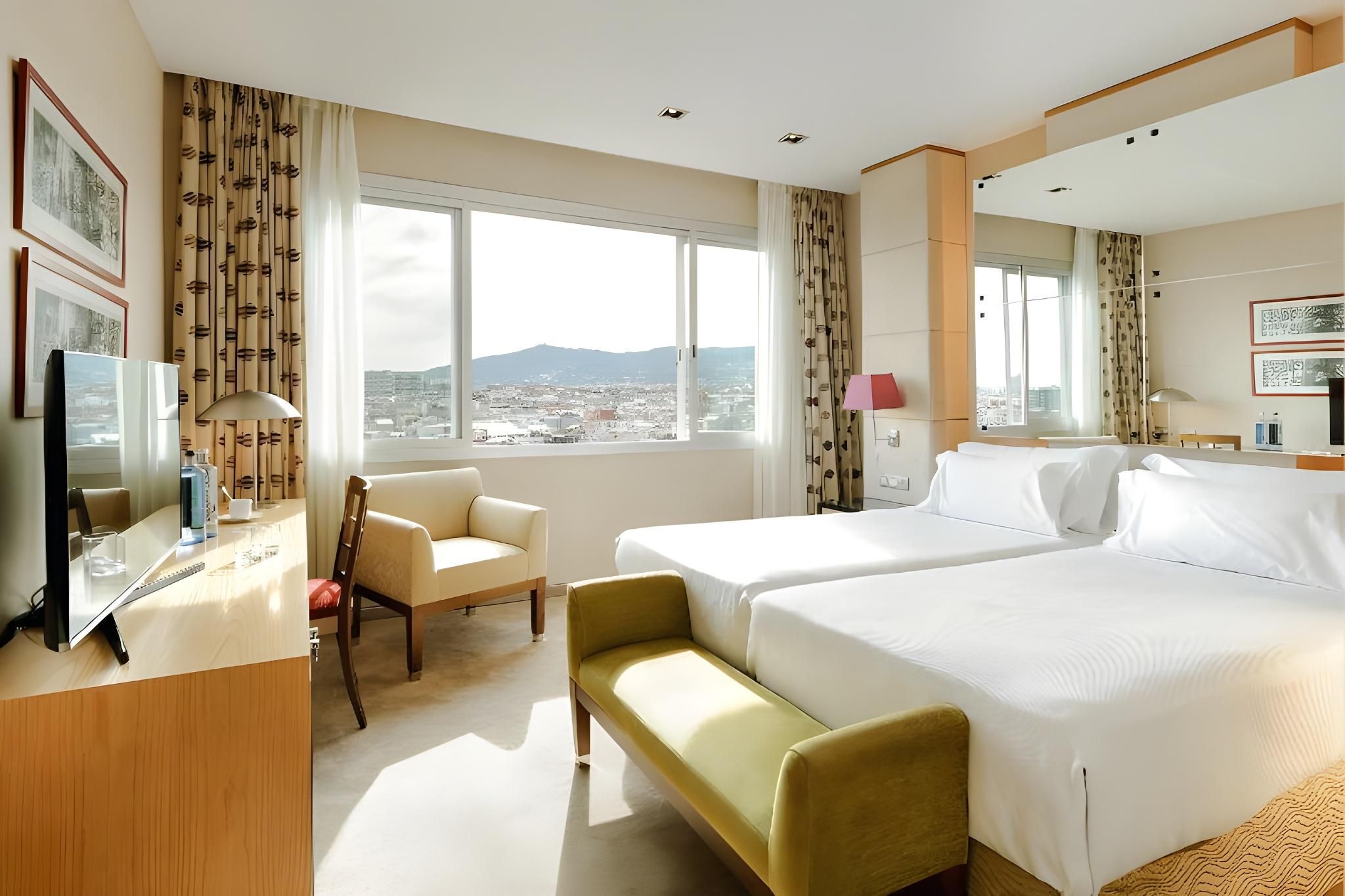 Hesperia Presidente Standard Room 4