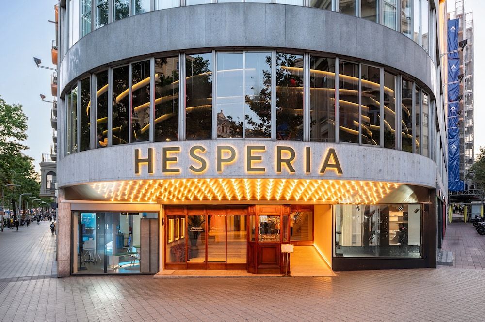 undefined Hesperia Presidente 7