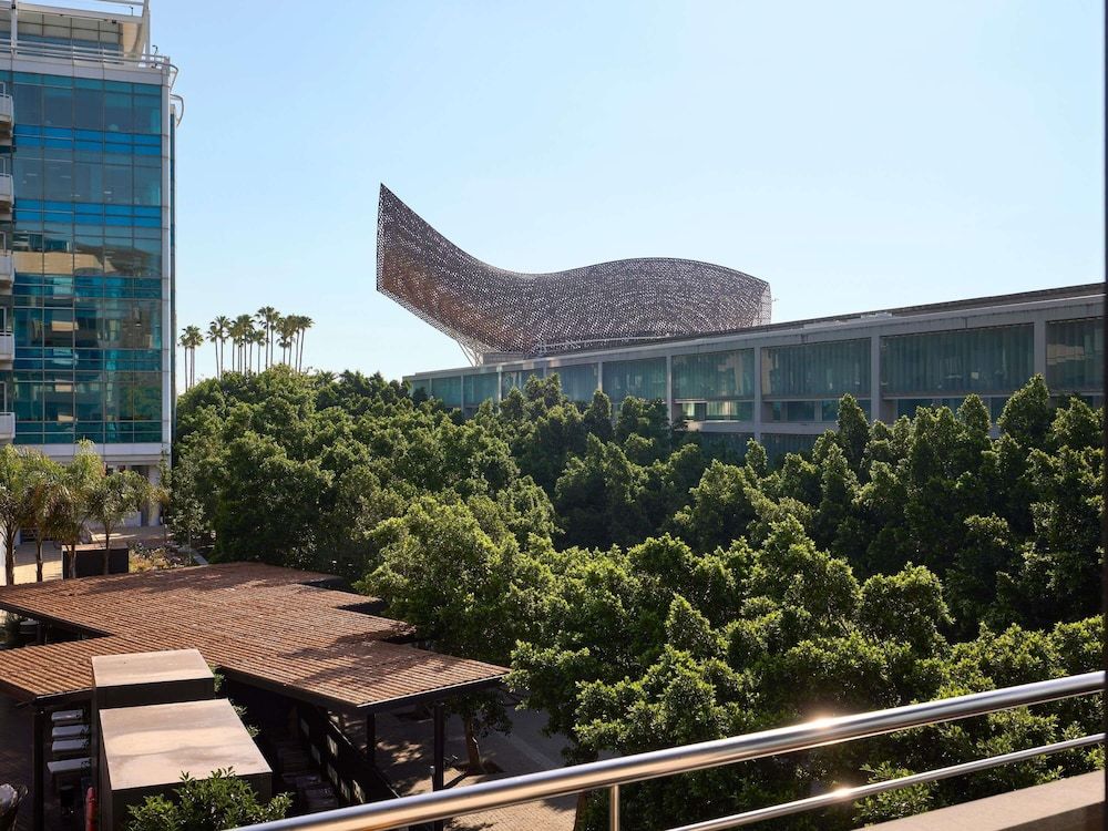 undefined Sofitel Barcelona Skipper 3