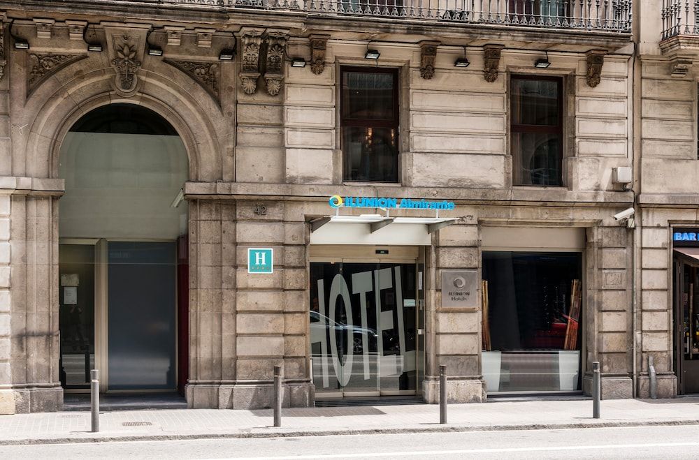 undefined Hotel ILUNION Almirante 2