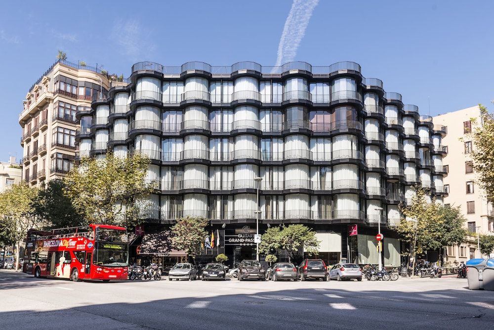 undefined Guitart Grand Passage 3