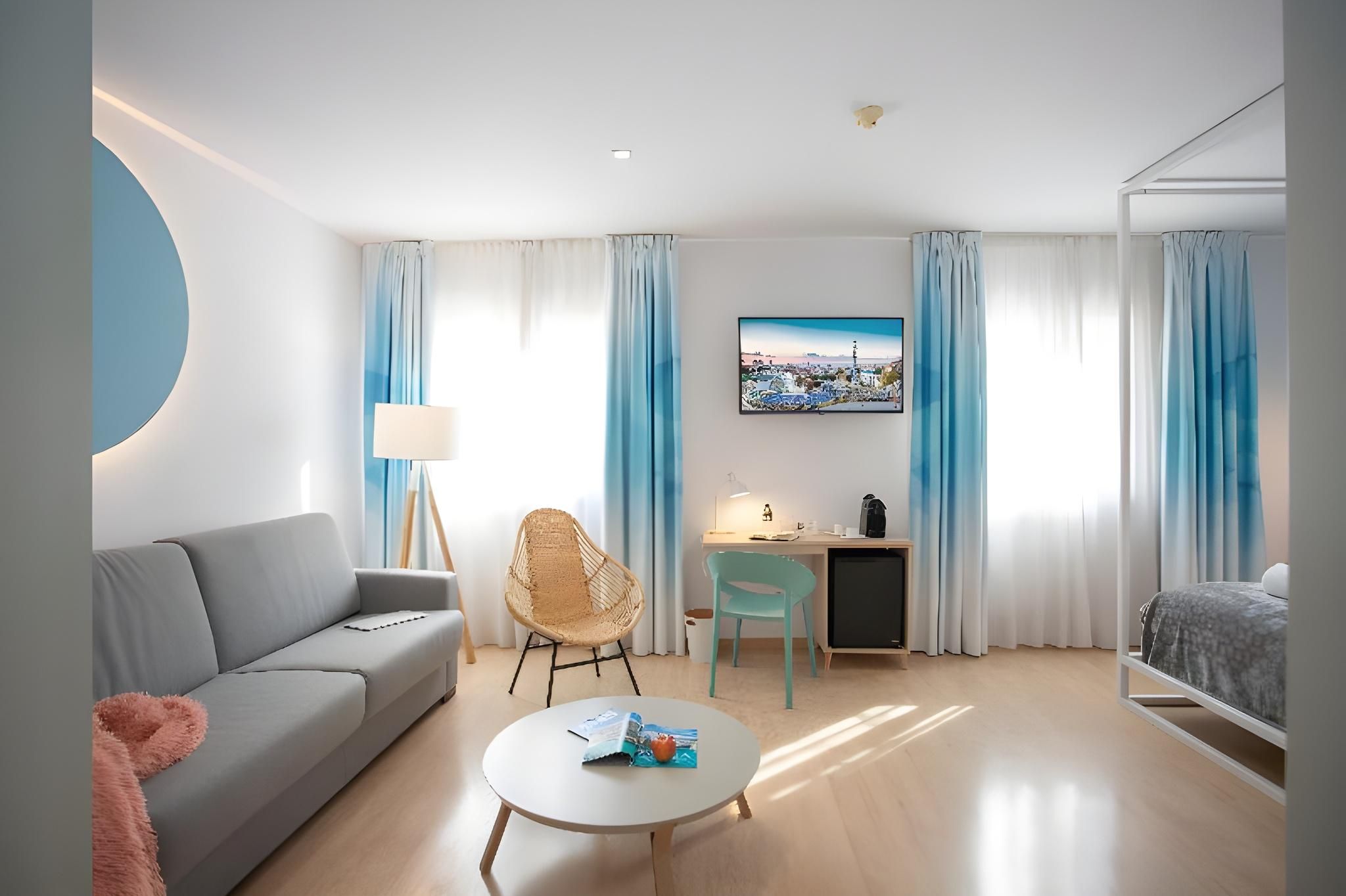 undefined Casual Colours Barcelona Hotel by Casual Hoteles 4