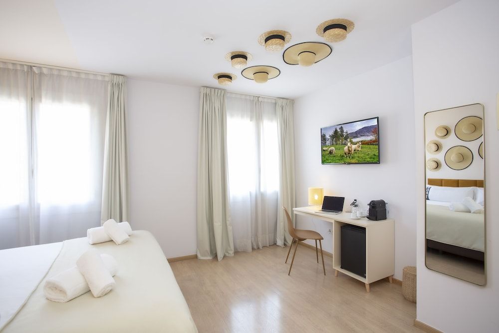 undefined Casual Colours Barcelona Hotel by Casual Hoteles 7