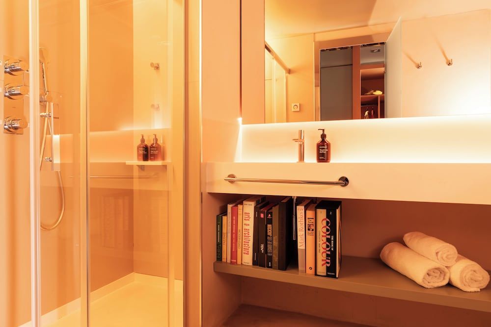 chic&basic Reding Deluxe Double or Twin Room 3