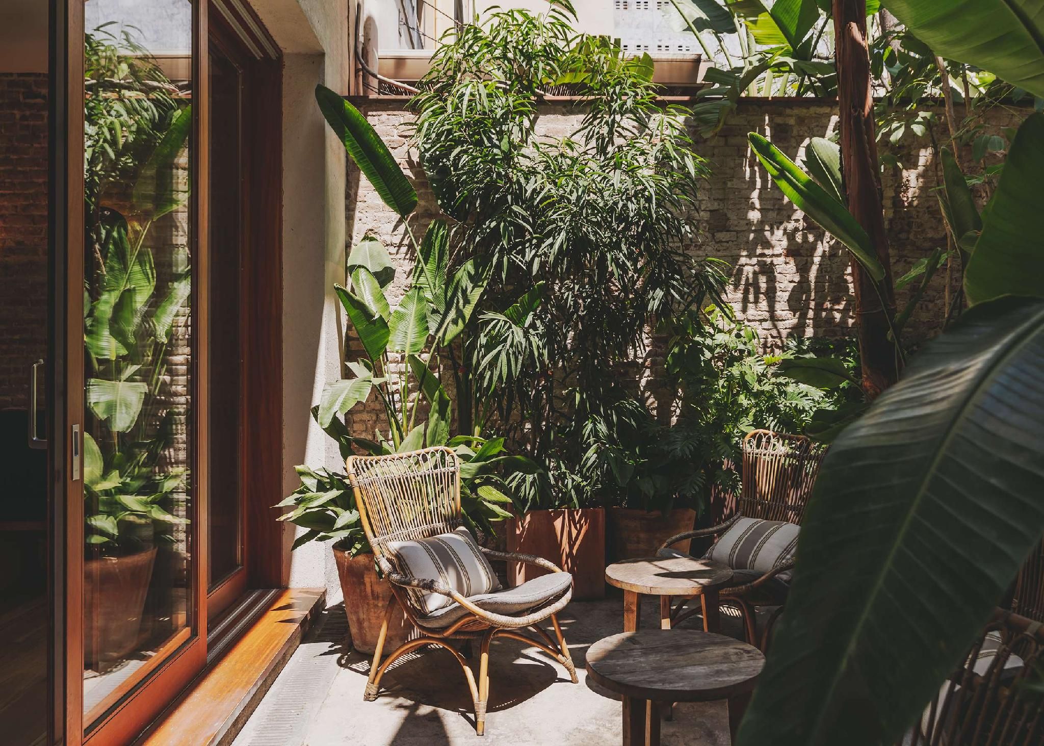 undefined Hotel Regina Barcelona 10