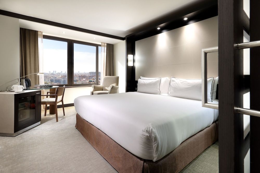 Premium Room, City View