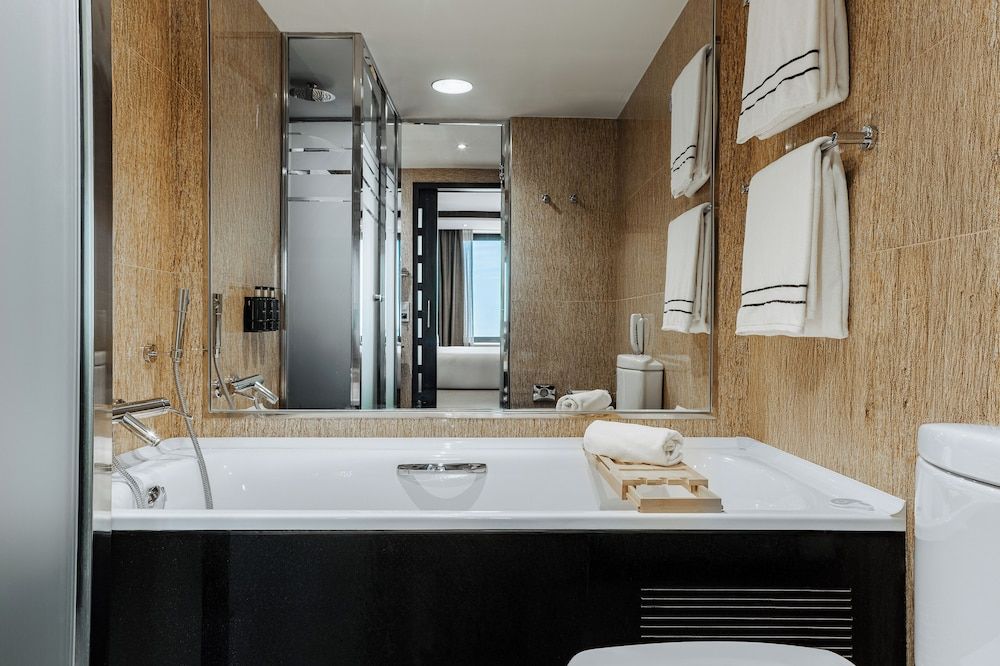 undefined Melia Barcelona Sarrià 8