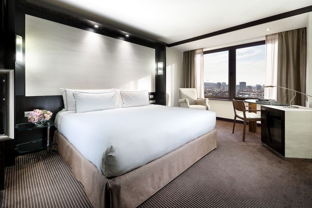 undefined Melia Barcelona Sarrià 4