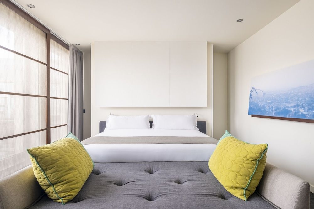 Suite, Terrace