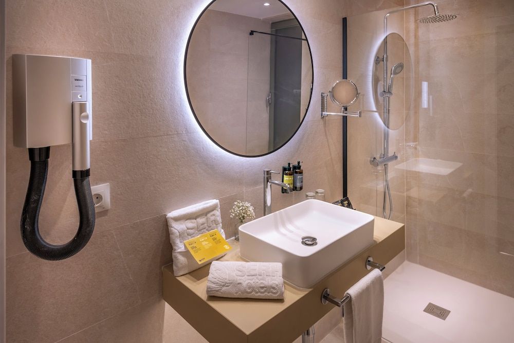 undefined Hotel SERHS Rivoli Rambla 7
