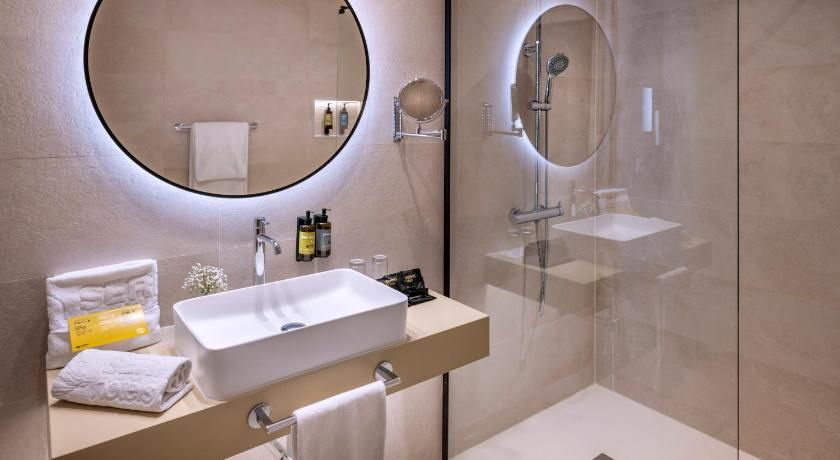 Hotel SERHS Rivoli Rambla Deluxe Double or Twin Room 50