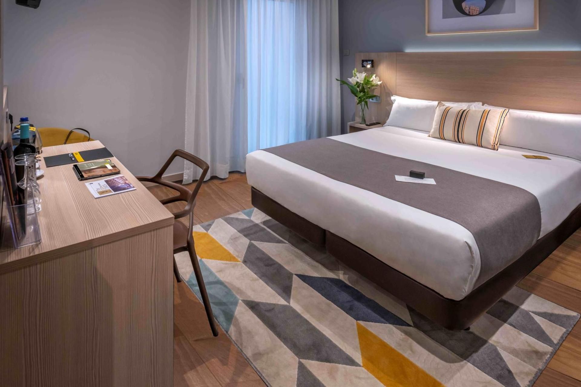 undefined Hotel SERHS Rivoli Rambla 4