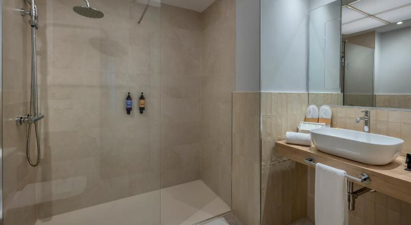 Hotel SERHS Rivoli Rambla Deluxe Double or Twin Room 52