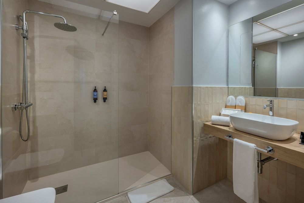Hotel SERHS Rivoli Rambla Deluxe Double or Twin Room 47
