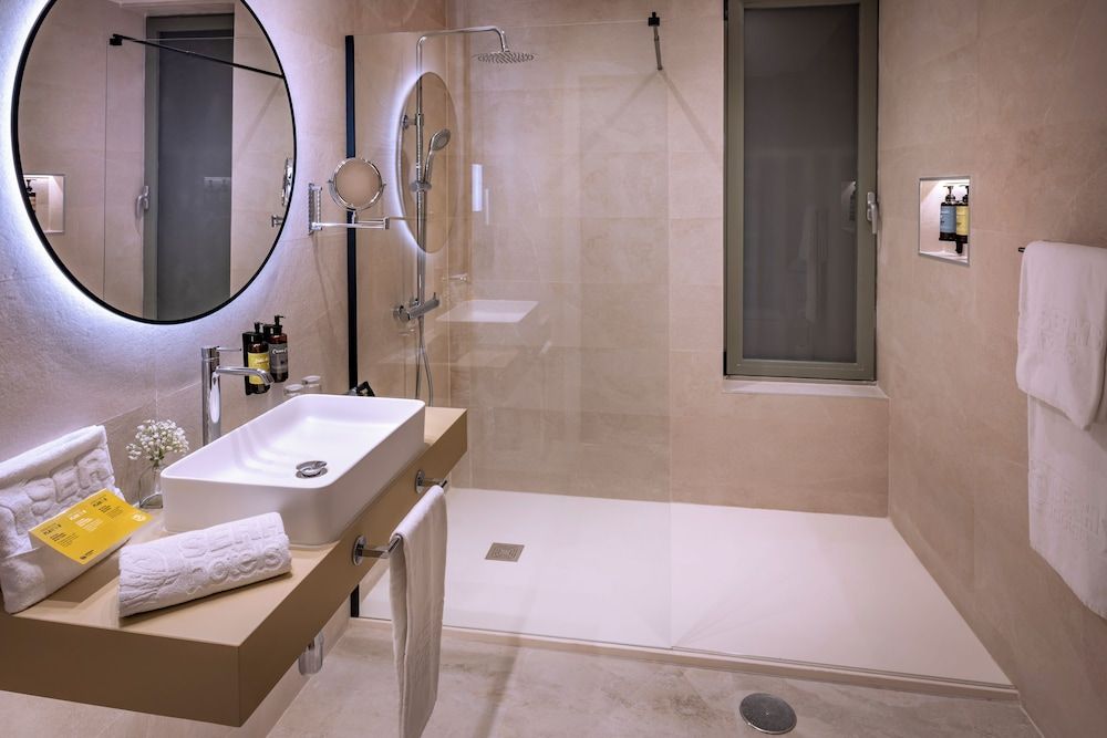 Hotel SERHS Rivoli Rambla Deluxe Double or Twin Room 57