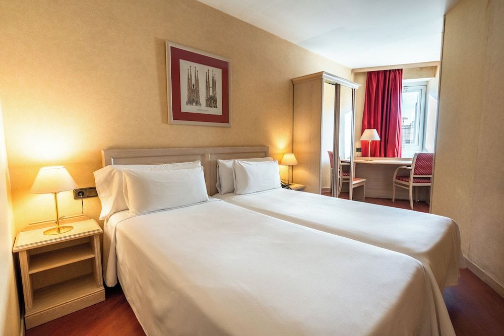 Sunotel Junior Standard Room 3