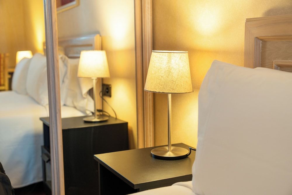 Sunotel Junior Standard Room 8