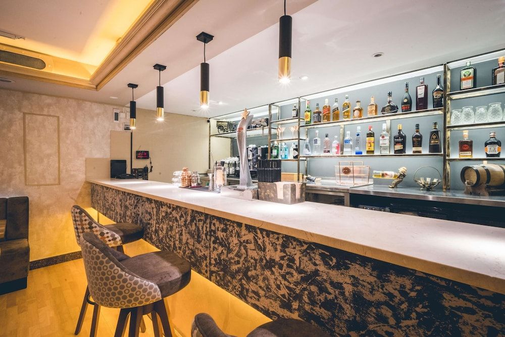 undefined Sunotel Junior 6