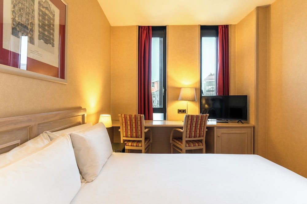 Sunotel Junior Standard Room