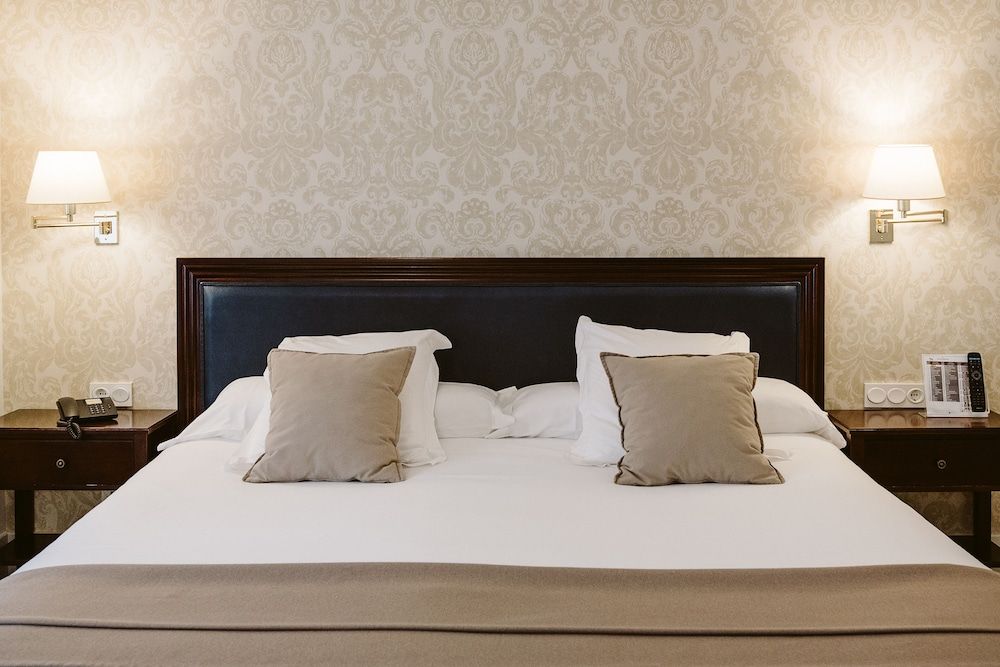 Hotel Carlton Double Room Single Use 4