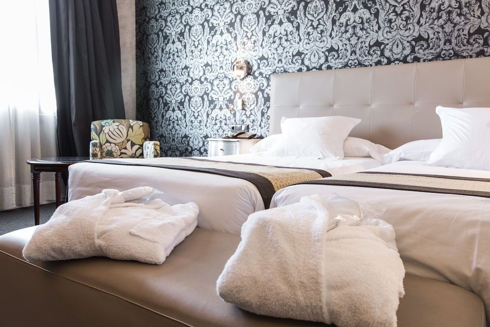 Hotel Carlton Superior Double Room Single Use, City View 7