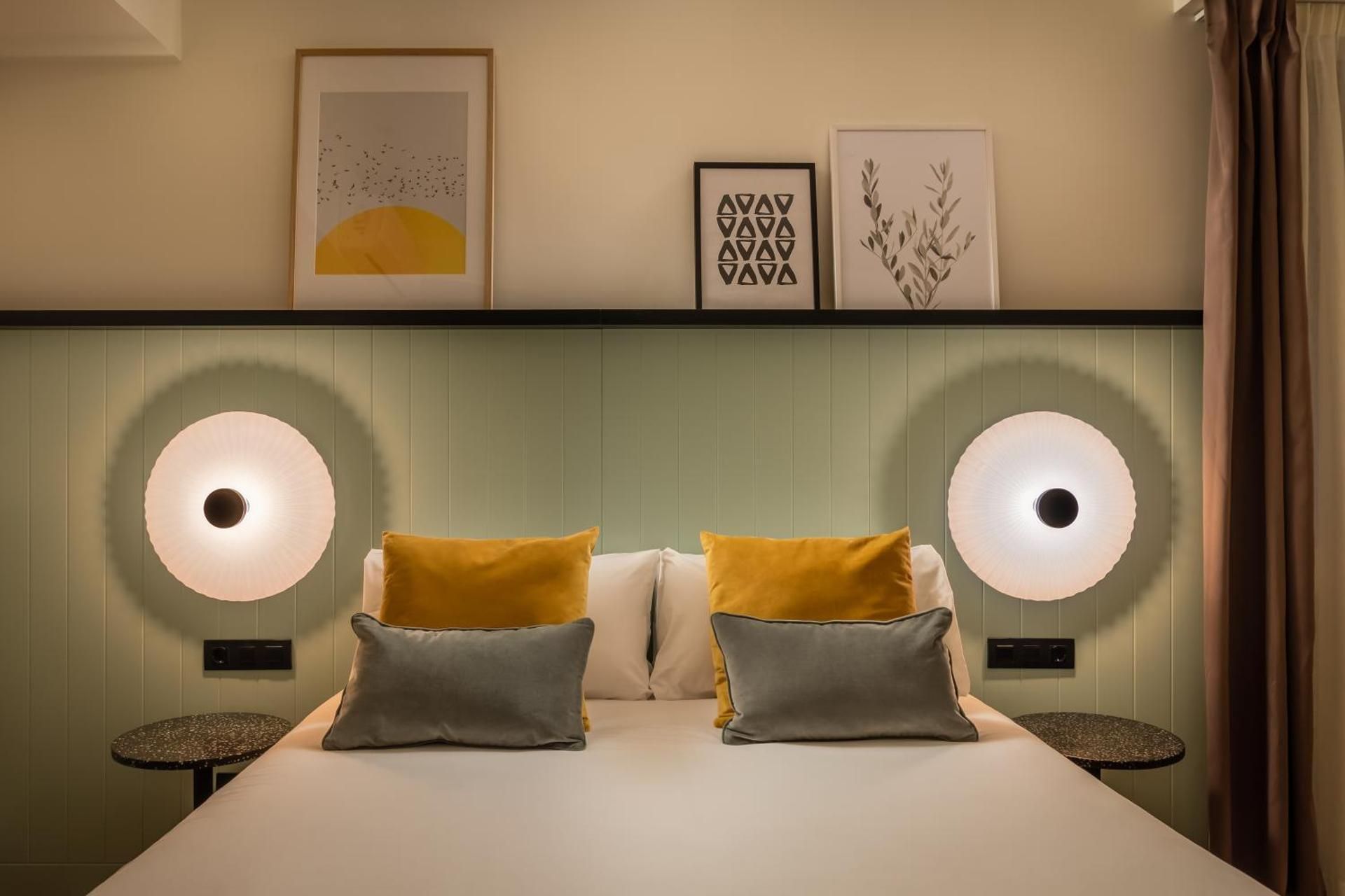 BYPILLOW Irala Double Room Interior