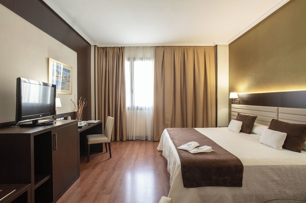 Hotel Monte Puertatierra Double Room Single Use 11