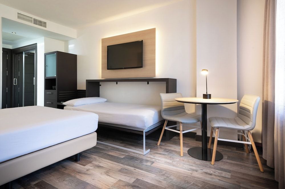 Hotel Cádiz Paseo del Mar Affiliated by Meliá Triple Room 2