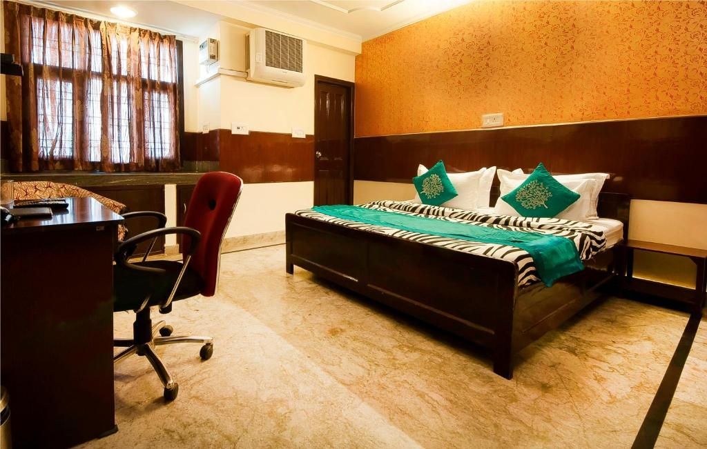 undefined Hotel Olive and Blue 5