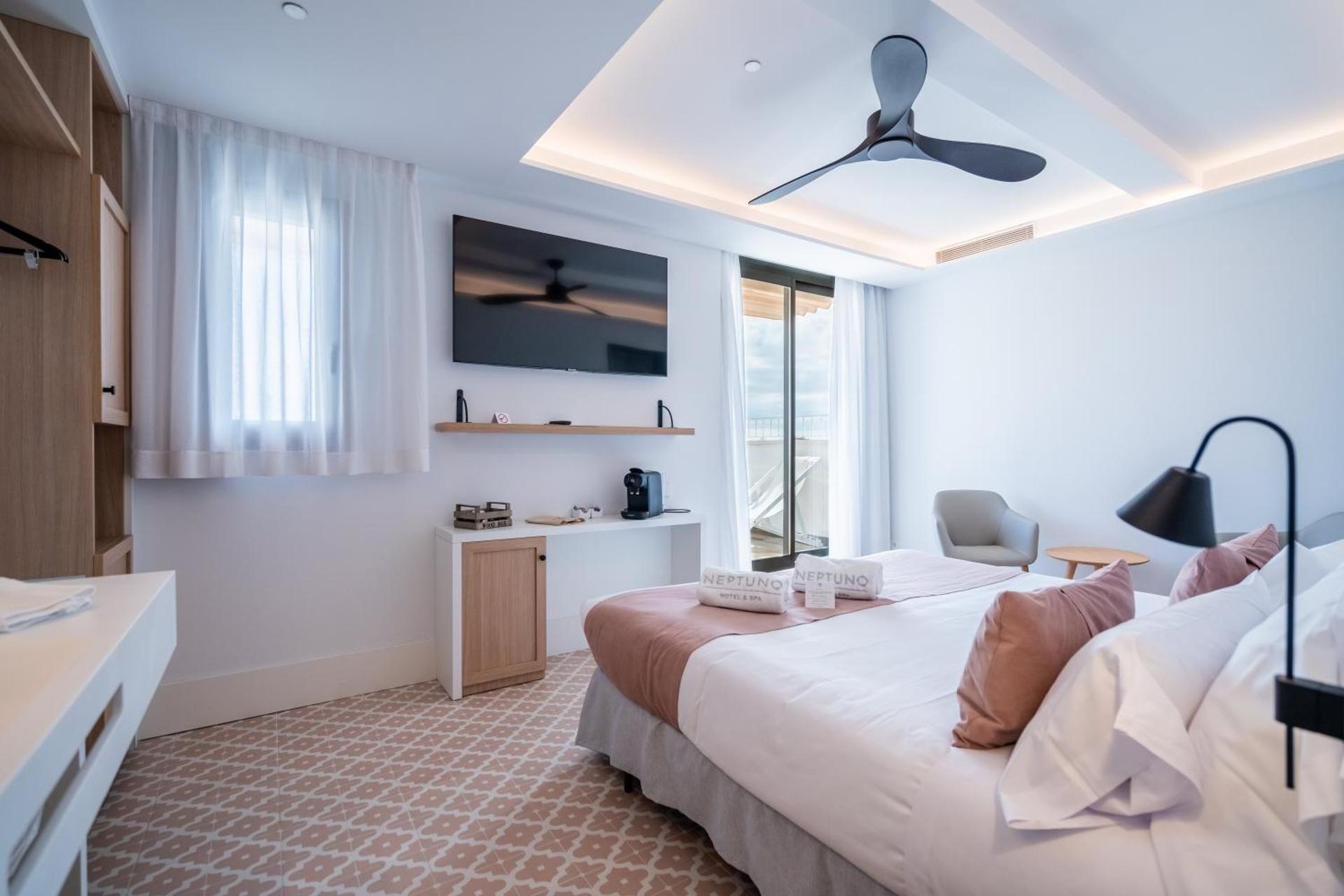 Premium Double Room with Outdoor Jacuzzi