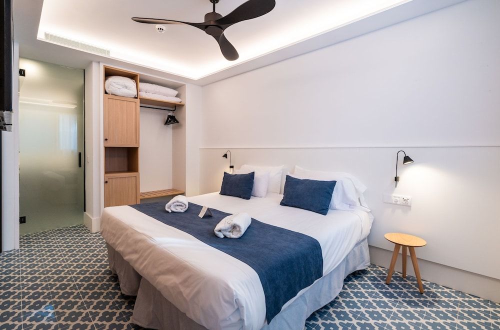 Junior Suite (2 adults + 2 children)