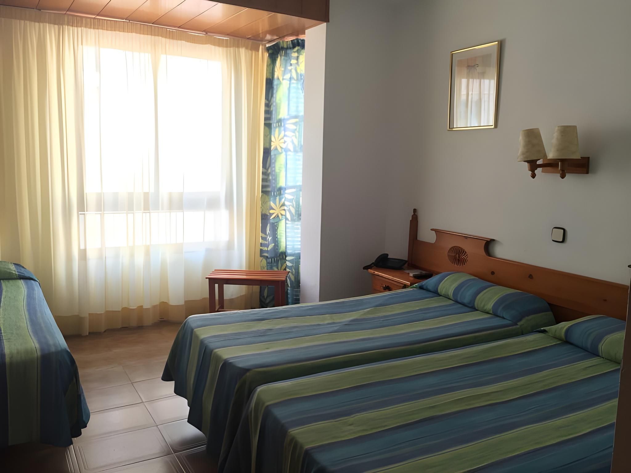 Family Room (4 Adults)