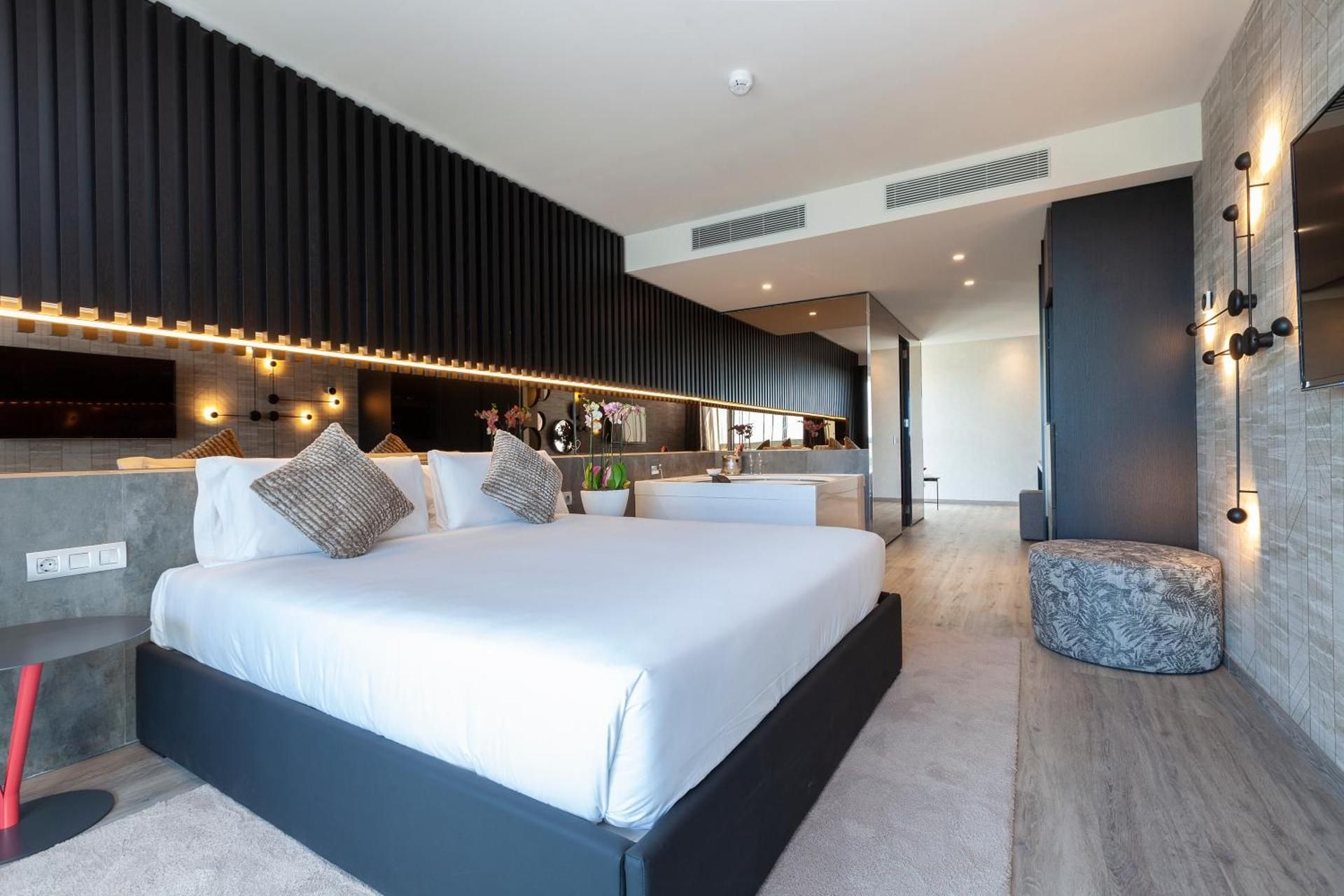 Hotel SB BCN Events 4 Sup Deluxe Suite with Spa Bath