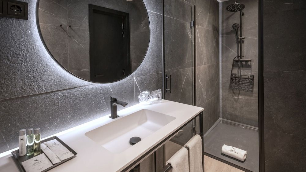 Bel Air Hotel Comfort Double Room Single Use 4