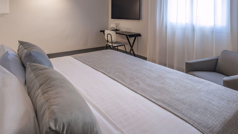 Bel Air Hotel Comfort Double Room Single Use 3