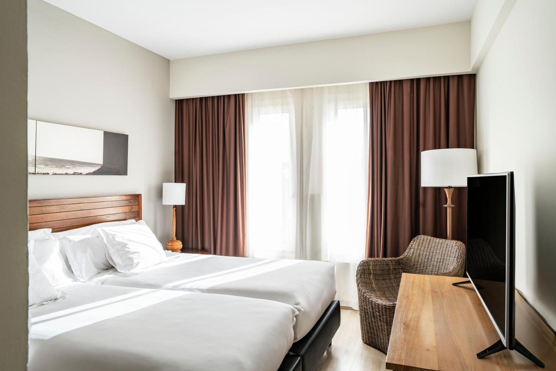 Junior Suite (2 Adults + 1 Children)