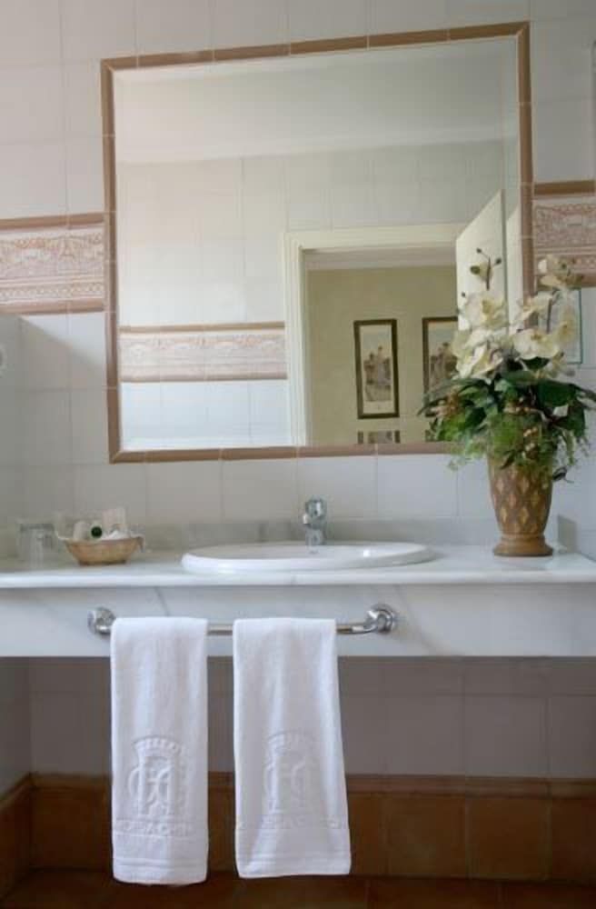 Hotel Condesa de Chinchón Standard Twin Room 8