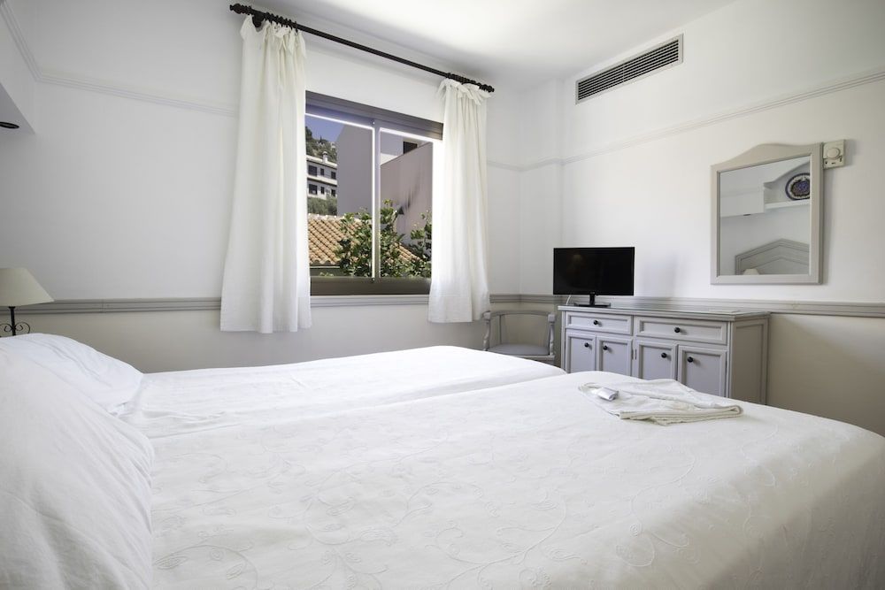 Hotel y Bungalows Balcón de Competa Double Room 10