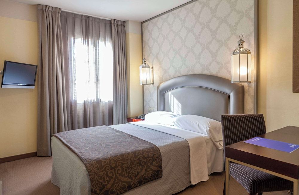 Hotel Macià Alfaros Double Room Single Use 6