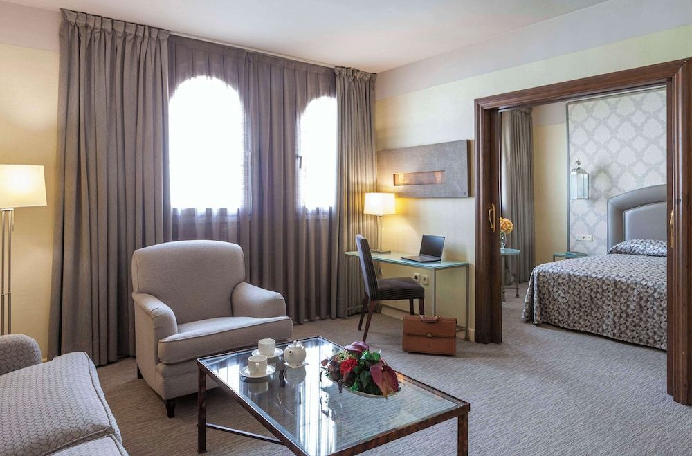 Hotel Macià Alfaros