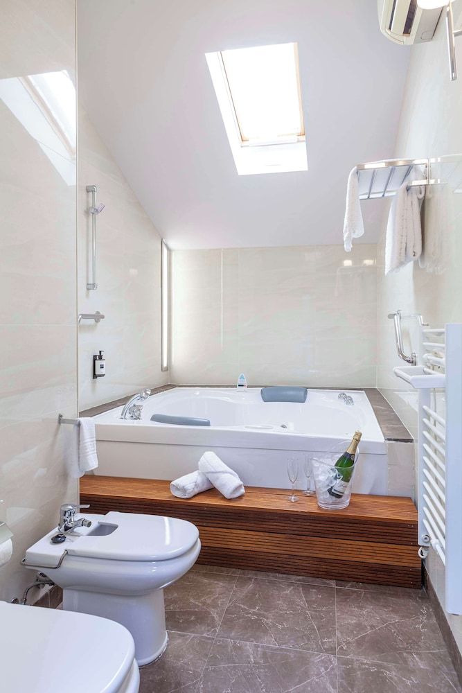 Hotel Macià Alfaros Junior Suite (2 adults) 16