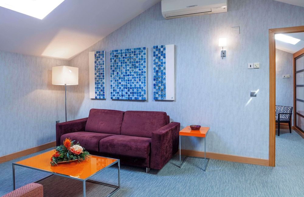 Hotel Macià Alfaros Junior Suite (2 adults) 10