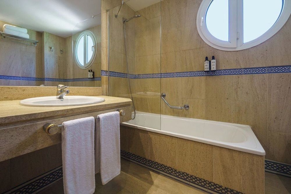 Crisol Jardines de Córdoba Double Room, Connecting Rooms 3