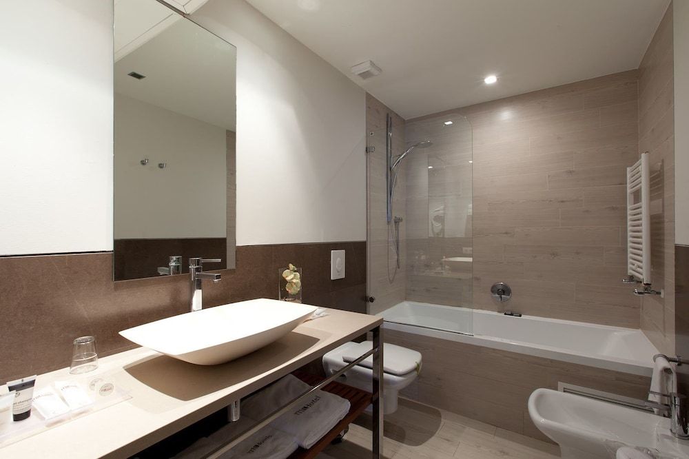 Hotel Les Rotes Superior Double Room, Sea View 3