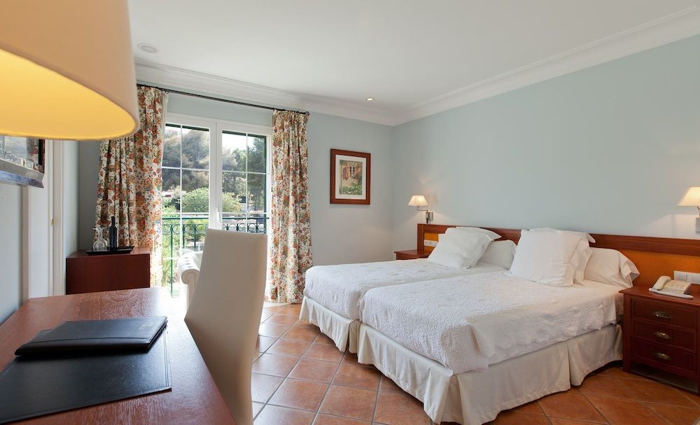 Hotel Les Rotes Superior Double Room, Sea View 2